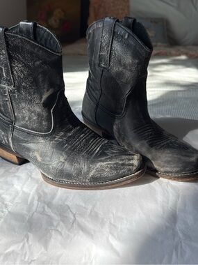 Roper Cowgirl Ankle Boots Dusty Western Distressed Black Leather - Size 7